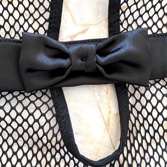 NEW VS Sexy Little Things Very Sexy Strappy Fishnet Thong Teddy Medium - Picture 10 of 11